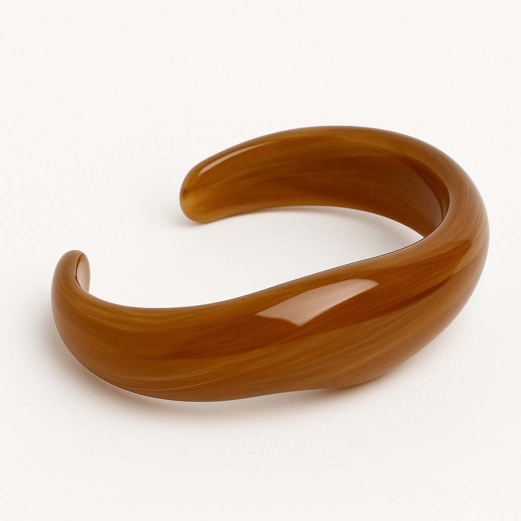 Twist cuff caramel